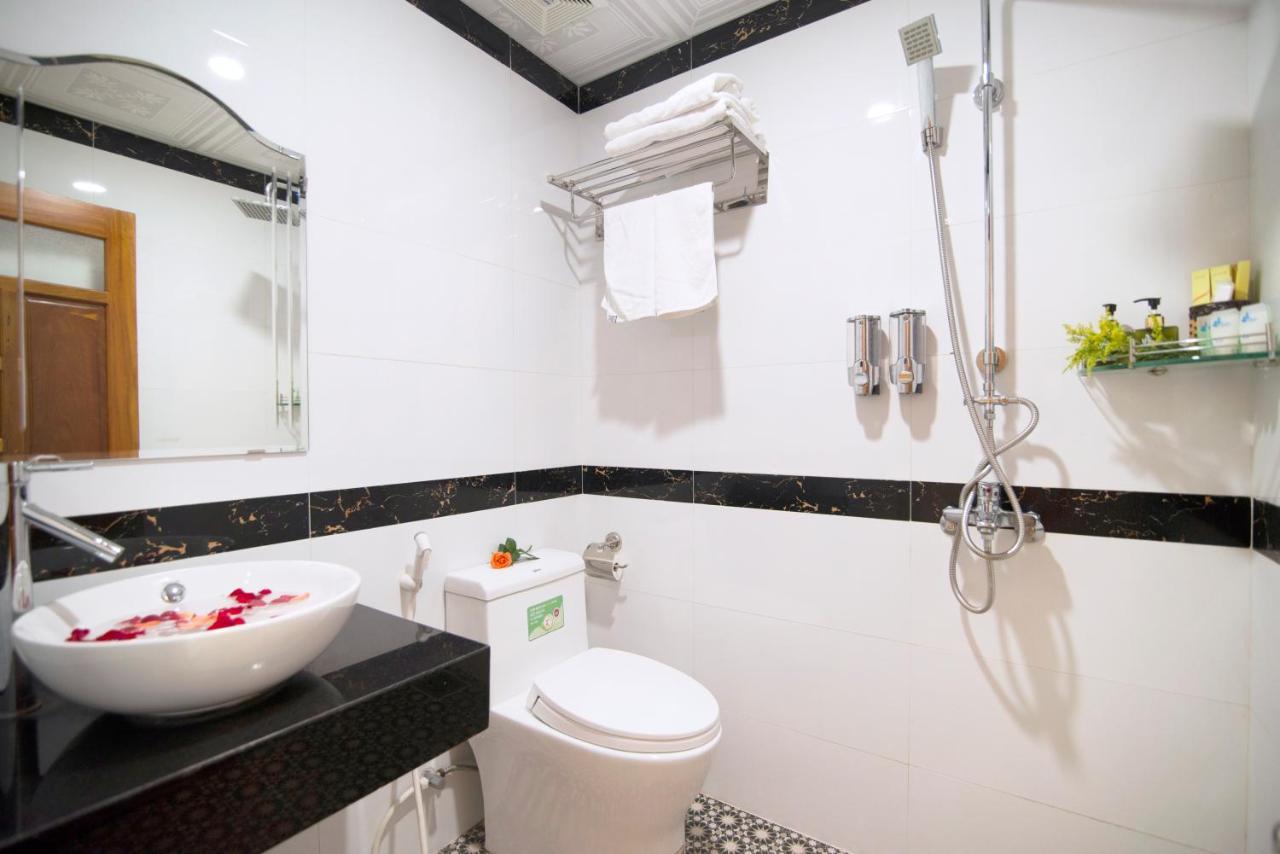 Charming Danang Hotel Bagian luar foto
